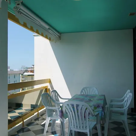 Flats Solarium *